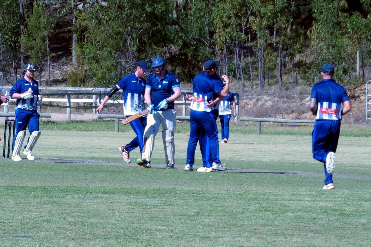 Heyfield players celebrating a wicket